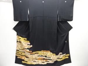 作家物　ヱ霞に花模様刺繍留袖（比翼付き）
